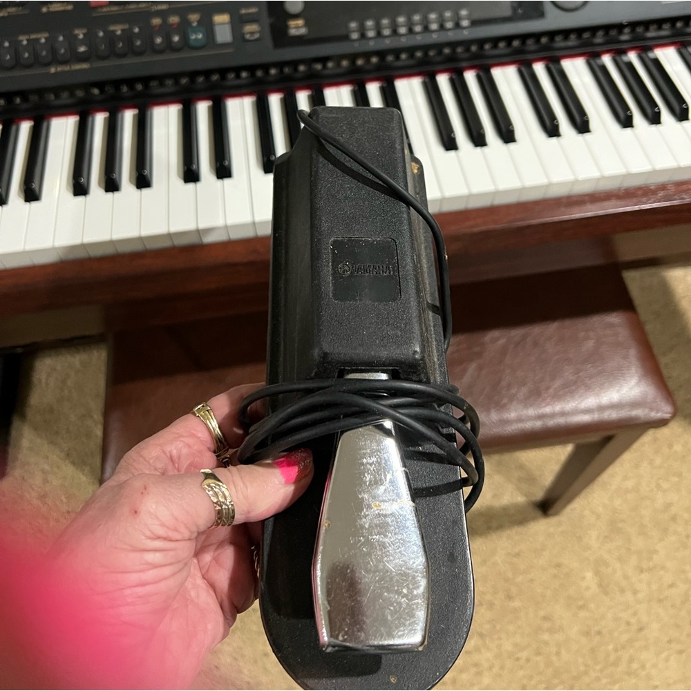YAMAHA SUSTAIN PEDAL FOR PORTABLE KEYBOARD